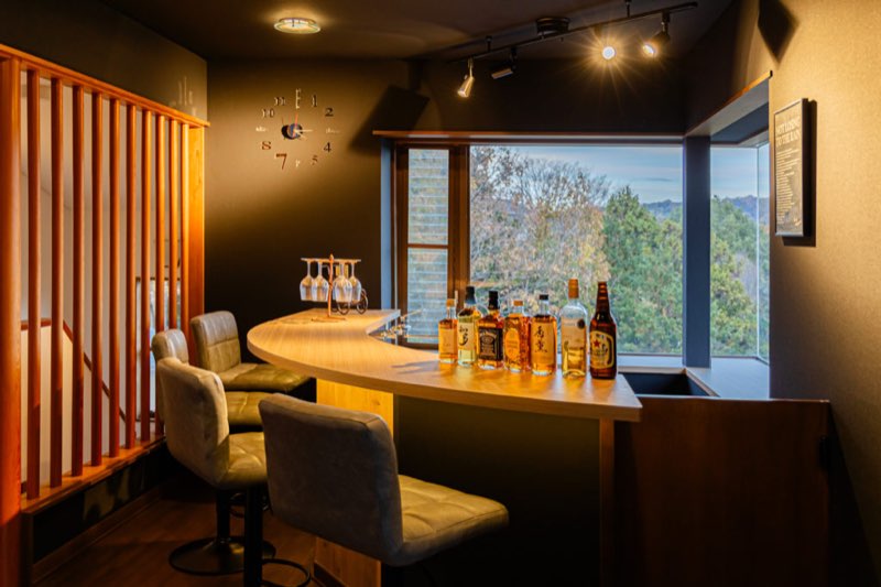 Bar counter